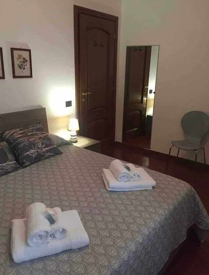 Le Stanze Del Viale Bed and Breakfast Βερόνα